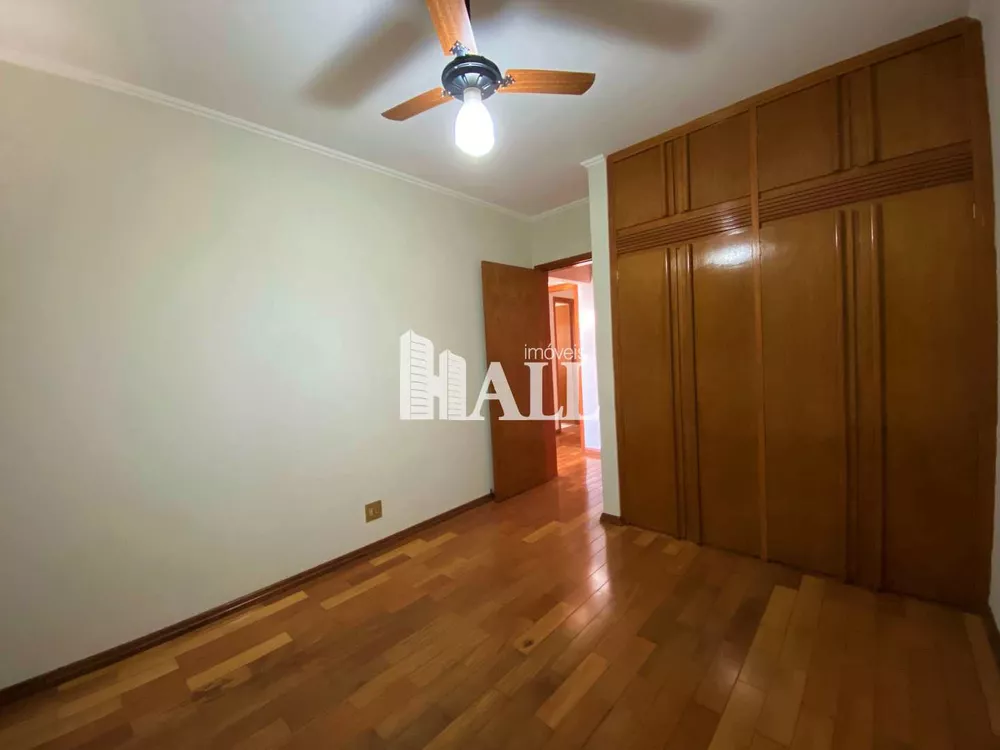 Apartamento à venda com 3 quartos, 113m² - Foto 3