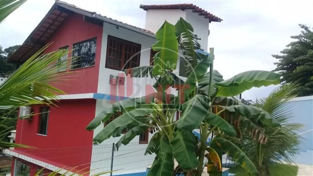 Casa à venda com 3 quartos, 320m² - Foto 4