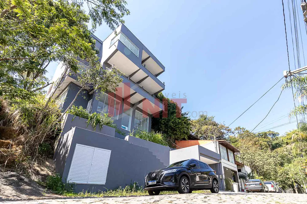 Casa à venda com 4 quartos, 436m² - Foto 2