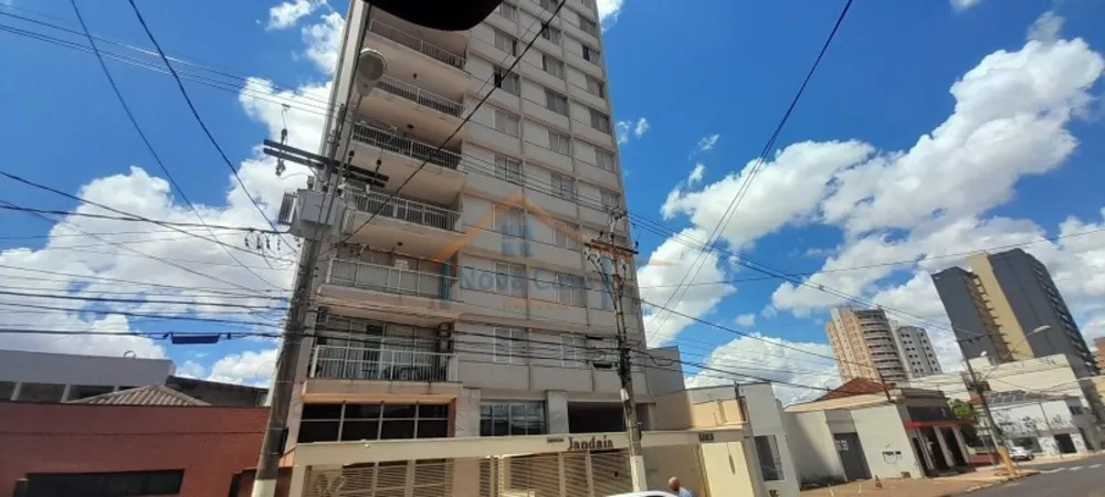 Apartamento, 3 quartos, 216 m² - Foto 1