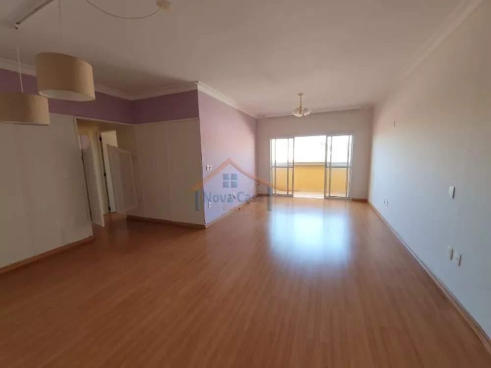 Apartamento à venda com 3 quartos, 115m² - Foto 1