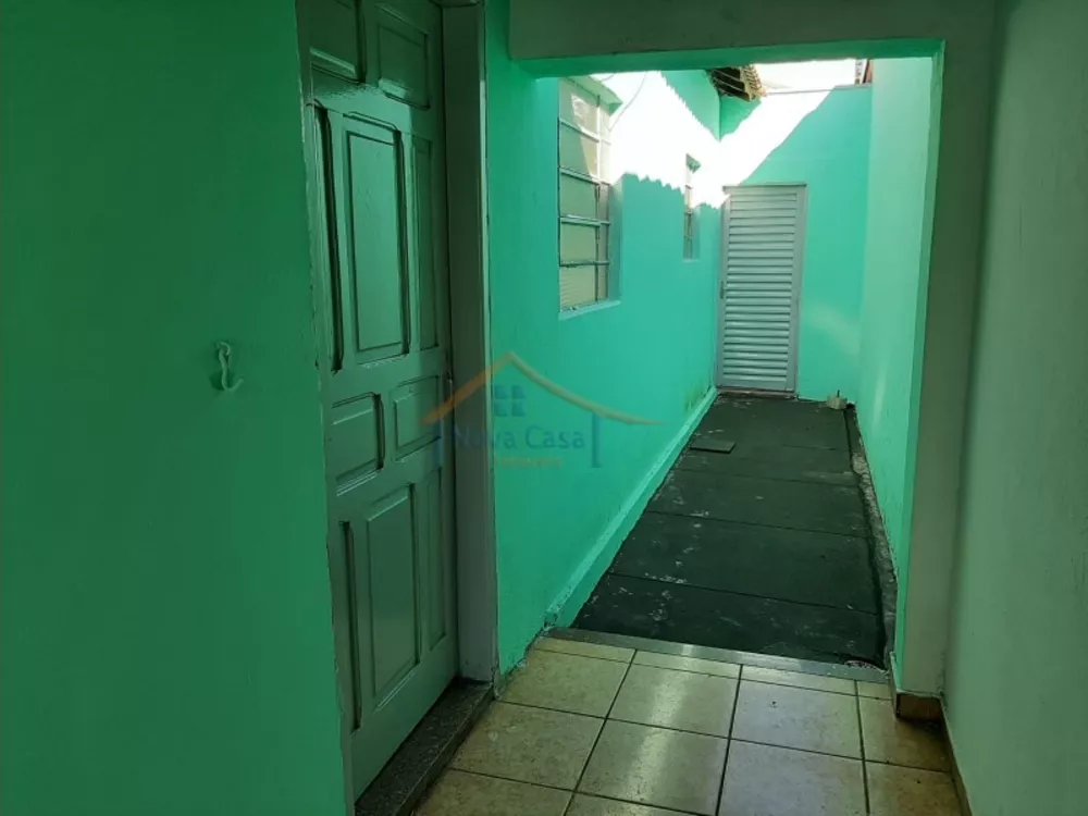 Casa à venda com 2 quartos, 100m² - Foto 4