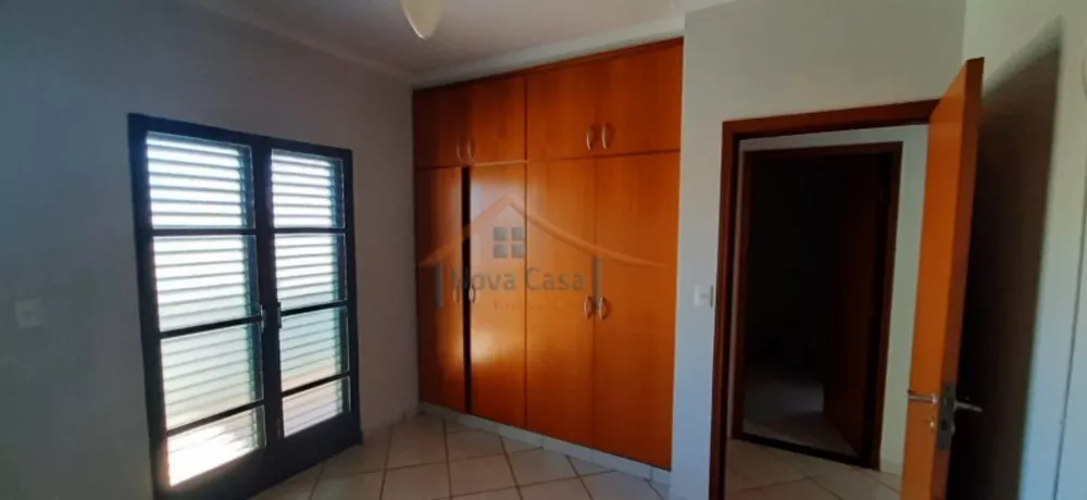 Apartamento à venda com 2 quartos, 70m² - Foto 2