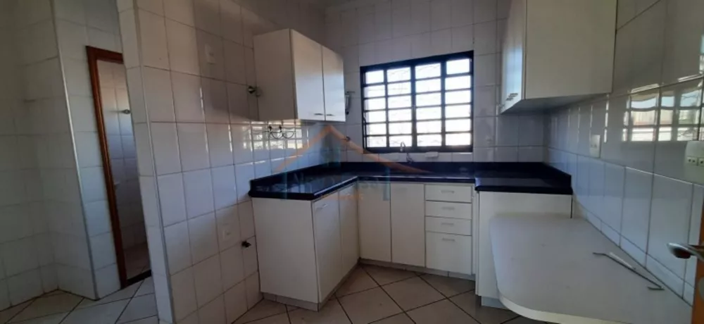 Apartamento à venda com 2 quartos, 70m² - Foto 1