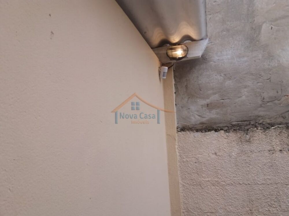 Casa à venda com 5 quartos, 196m² - Foto 3