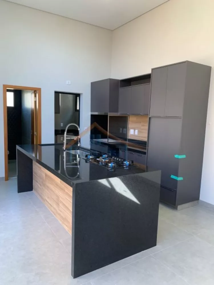 Casa de Condomínio à venda com 3 quartos, 300m² - Foto 4