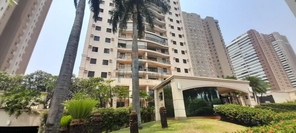 Apartamento para alugar com 4 quartos, 140m² - Foto 1