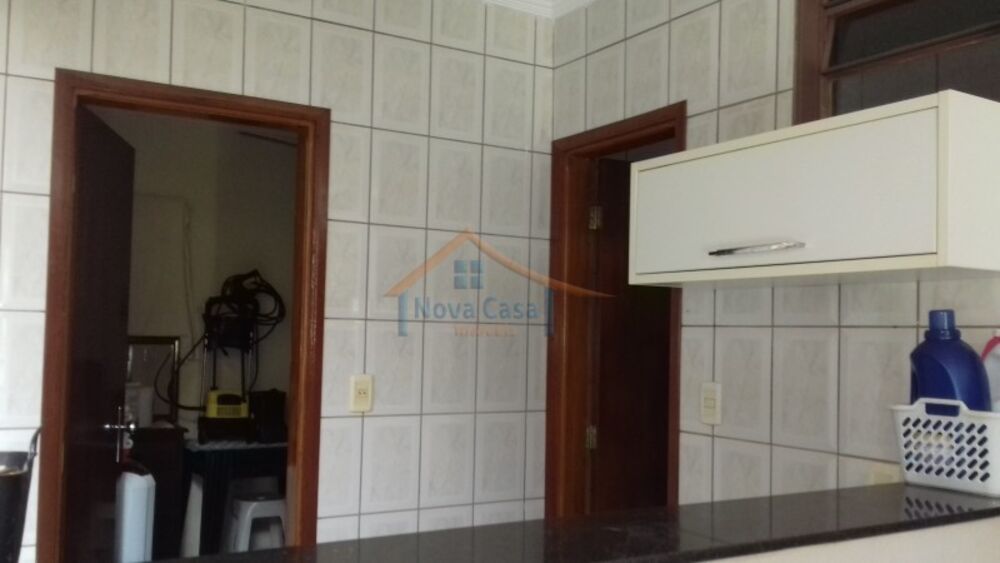 Casa, 3 quartos, 250 m² - Foto 12