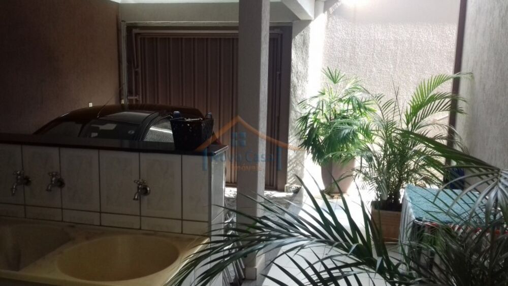 Casa, 3 quartos, 250 m² - Foto 2