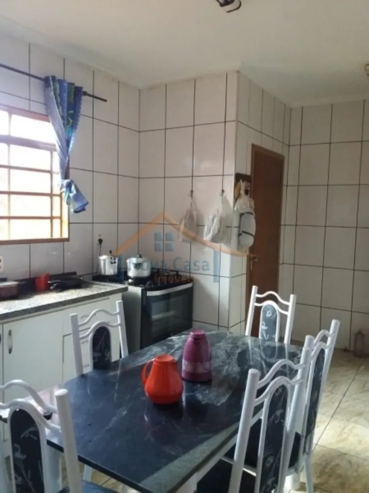 Casa, 4 quartos, 220 m² - Foto 3