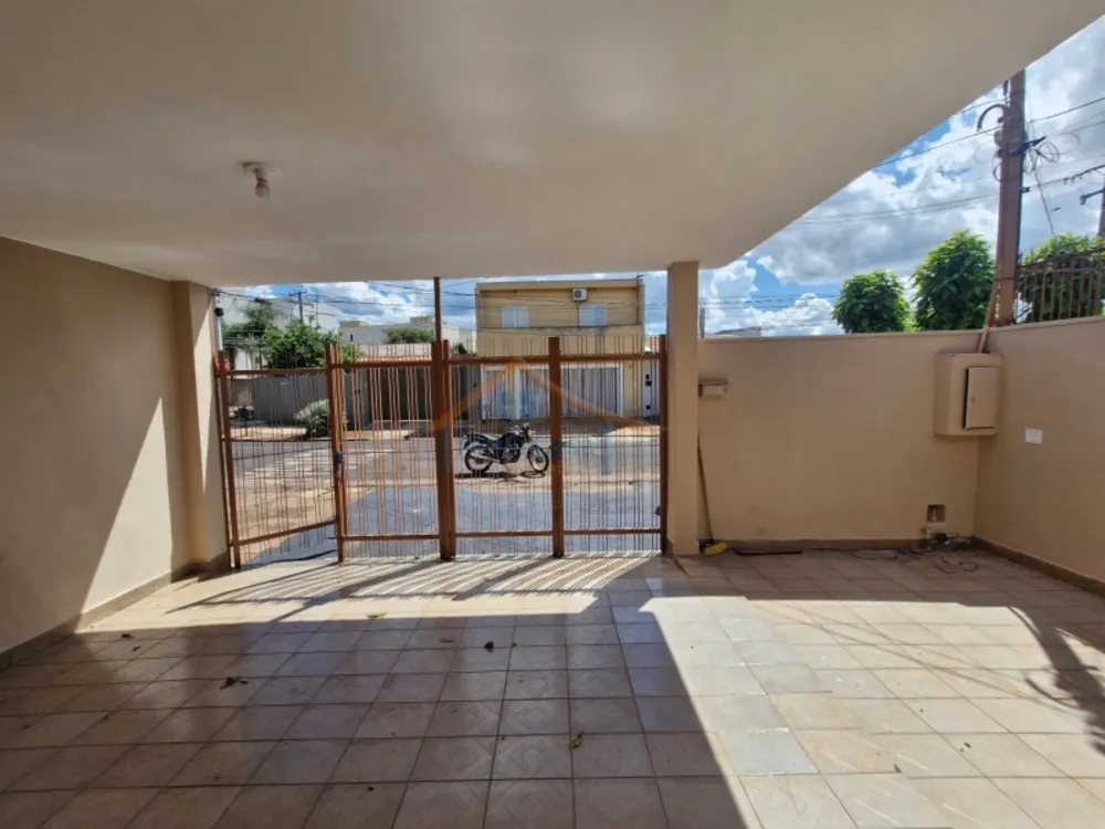 Casa, 4 quartos, 151 m² - Foto 2