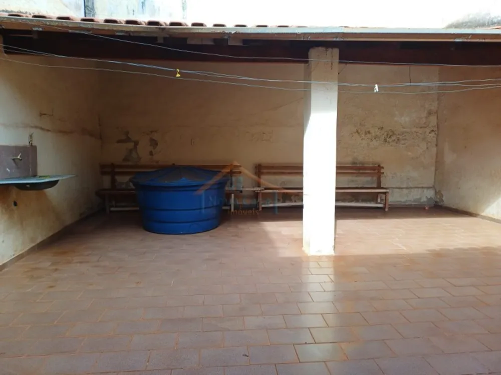 Casa, 4 quartos, 240 m² - Foto 2