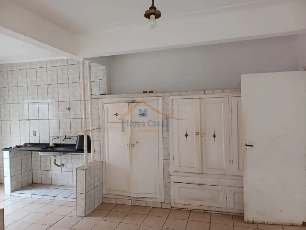 Casa, 4 quartos, 240 m² - Foto 13
