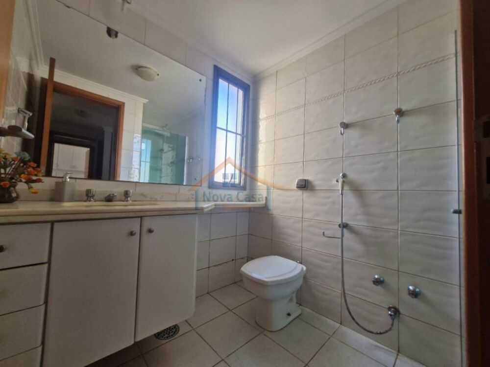 Apartamento para alugar com 3 quartos, 178m² - Foto 7