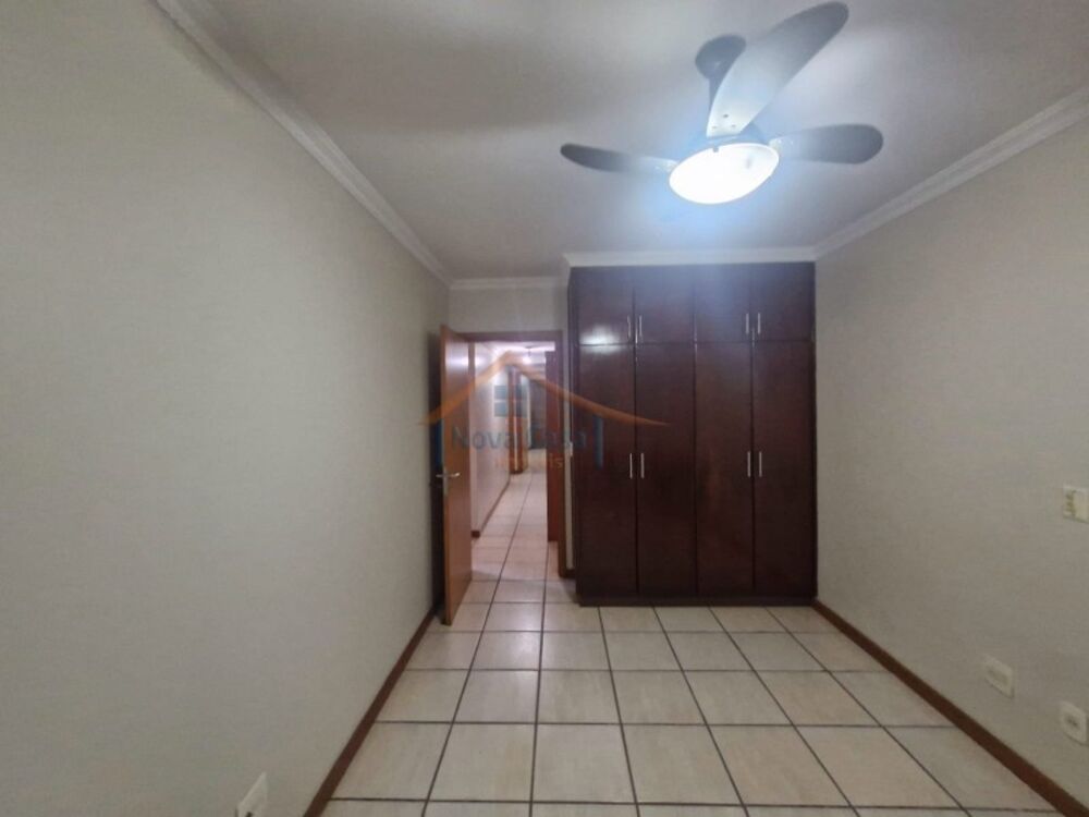 Apartamento para alugar com 3 quartos, 178m² - Foto 9