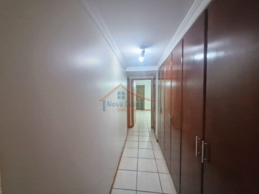 Apartamento para alugar com 3 quartos, 178m² - Foto 12