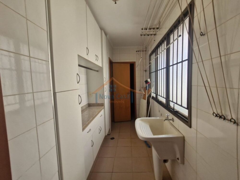Apartamento para alugar com 3 quartos, 178m² - Foto 4
