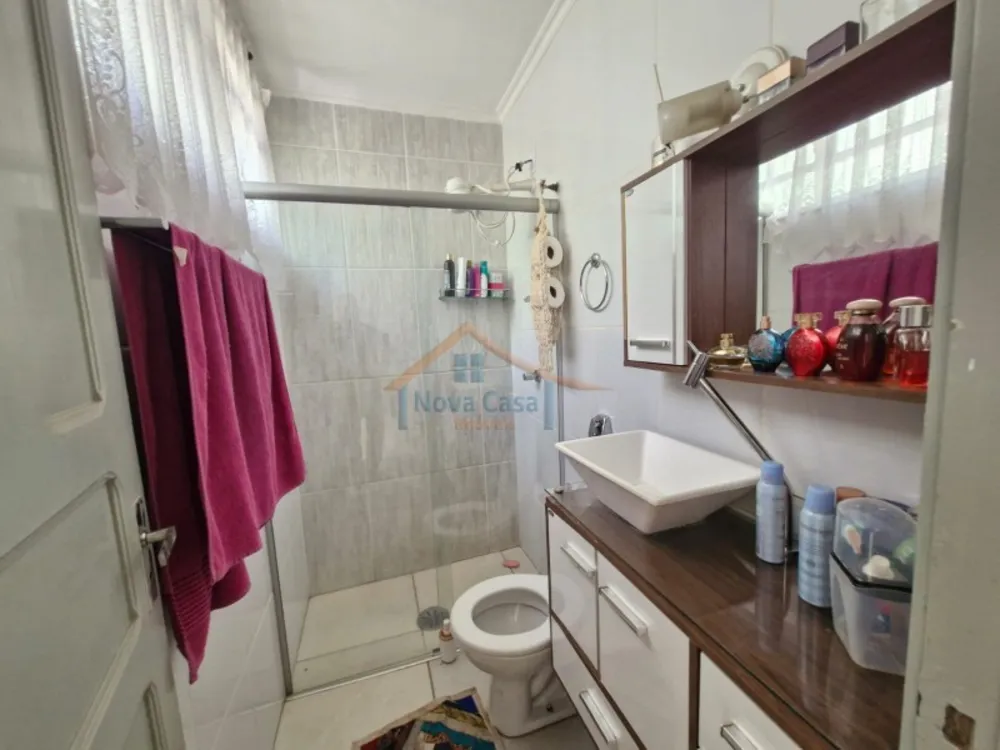 Casa, 4 quartos, 194 m² - Foto 2