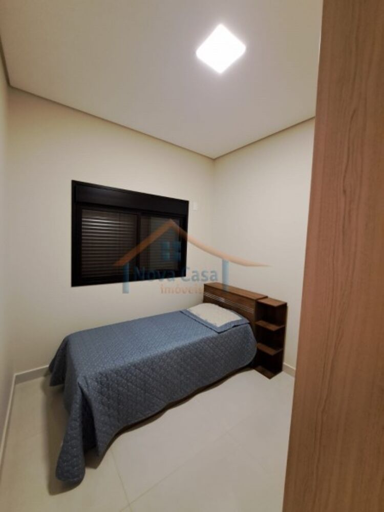 Casa de Condomínio à venda com 3 quartos, 274m² - Foto 2
