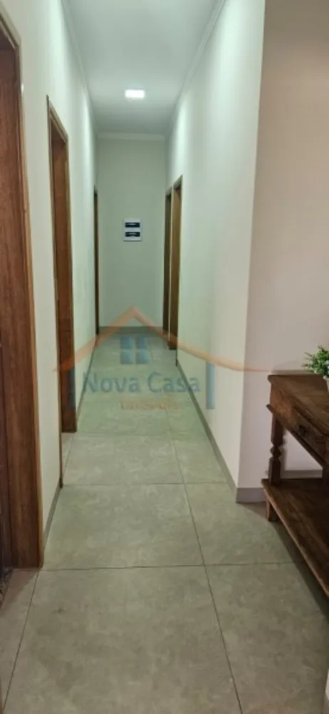Chácara, 3 quartos, 250 m² - Foto 1