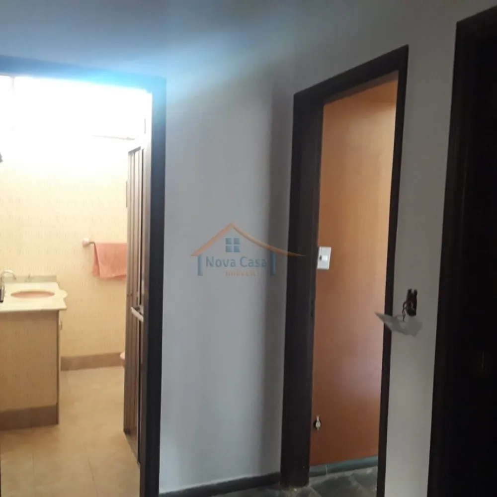 Casa, 4 quartos, 303 m² - Foto 1
