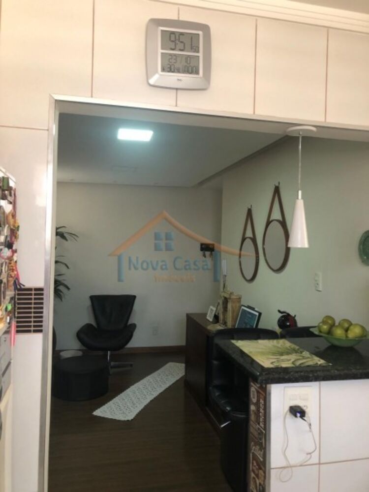 Apartamento à venda com 3 quartos, 99m² - Foto 9