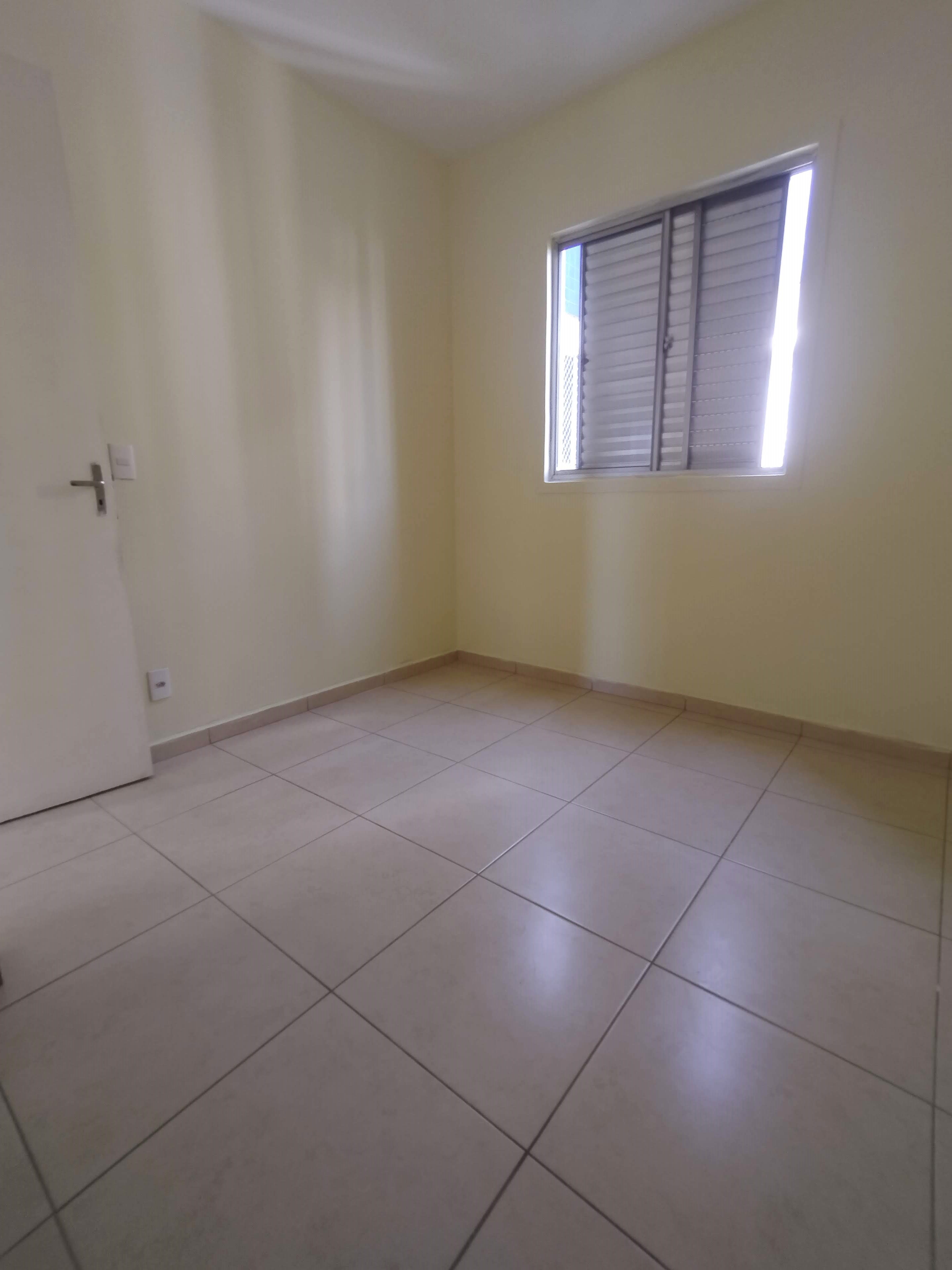 Apartamento à venda com 3 quartos, 55m² - Foto 2