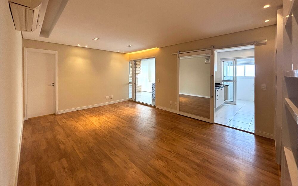 Apartamento à venda com 3 quartos, 108m² - Foto 1