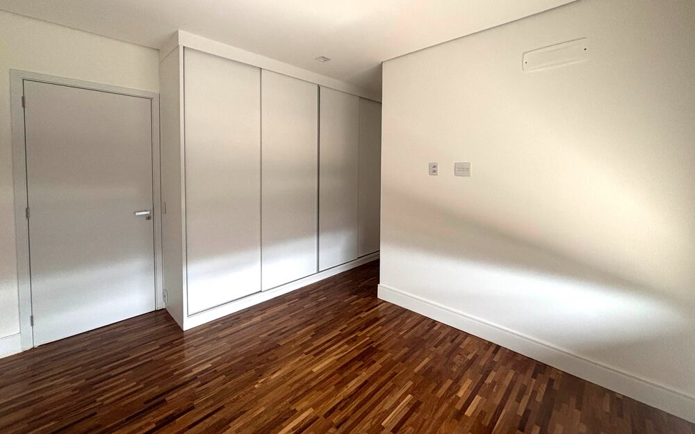 Apartamento para alugar com 3 quartos, 171m² - Foto 9