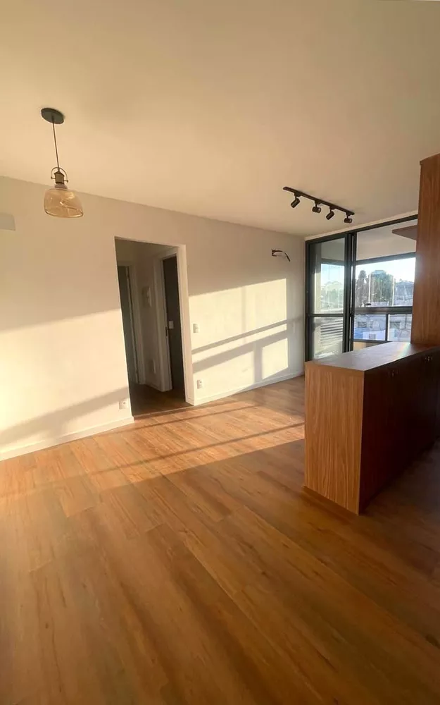 Apartamento à venda com 2 quartos, 56m² - Foto 2