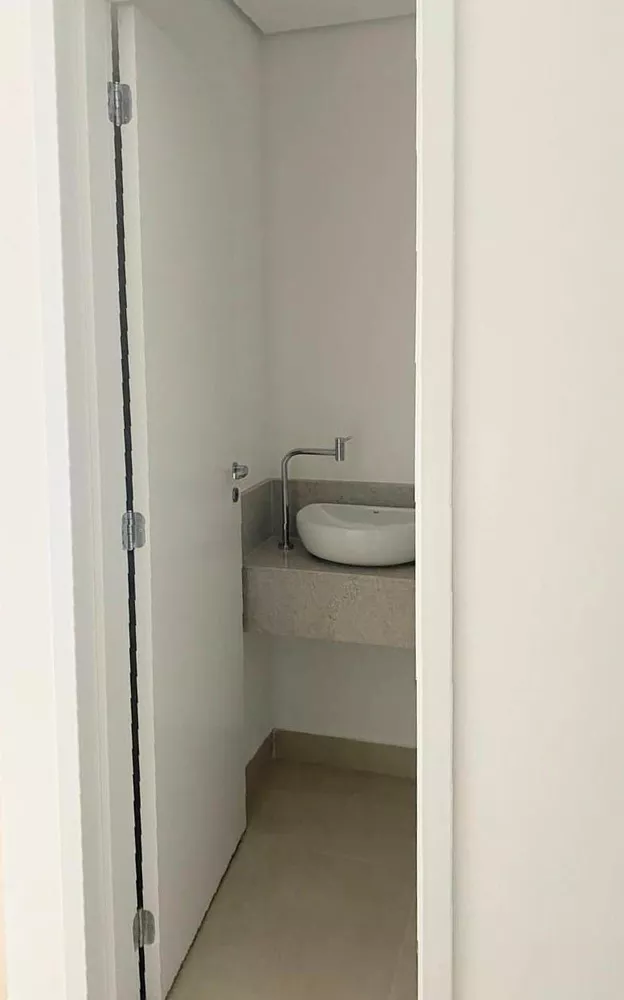 Apartamento à venda com 2 quartos, 78m² - Foto 3