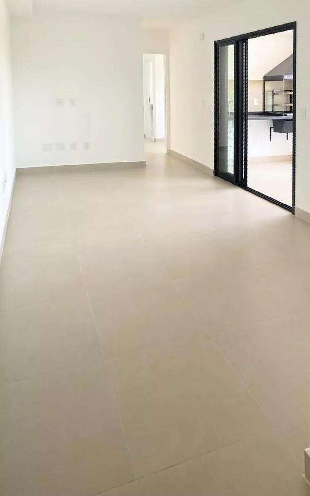 Apartamento à venda com 2 quartos, 78m² - Foto 2