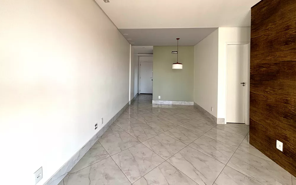 Apartamento à venda com 3 quartos, 83m² - Foto 2