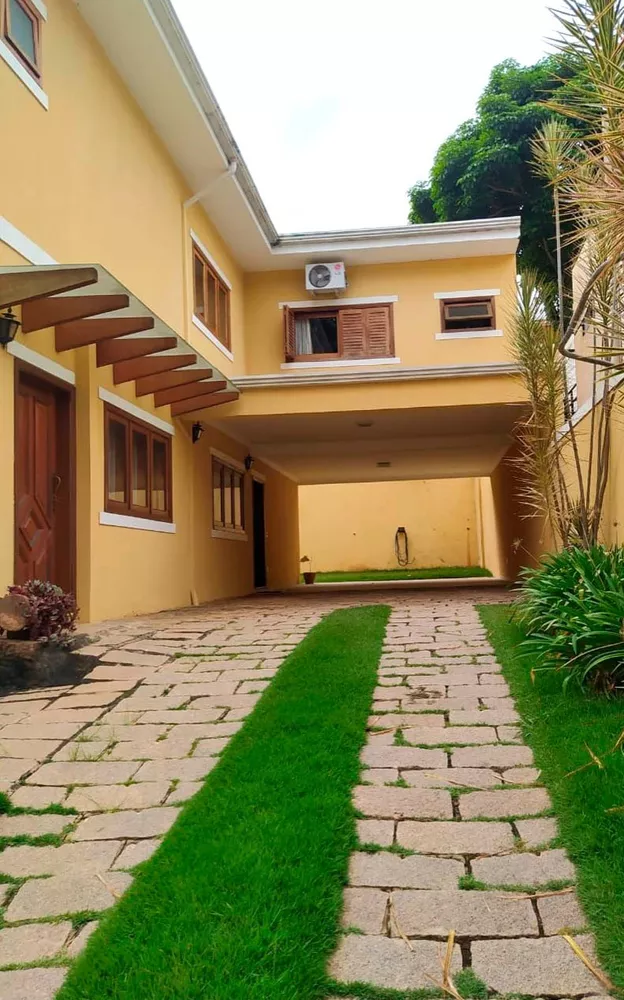 Casa de Condomínio à venda com 4 quartos, 540m² - Foto 2