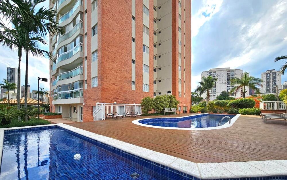 Cobertura, 3 quartos, 227 m² - Foto 1