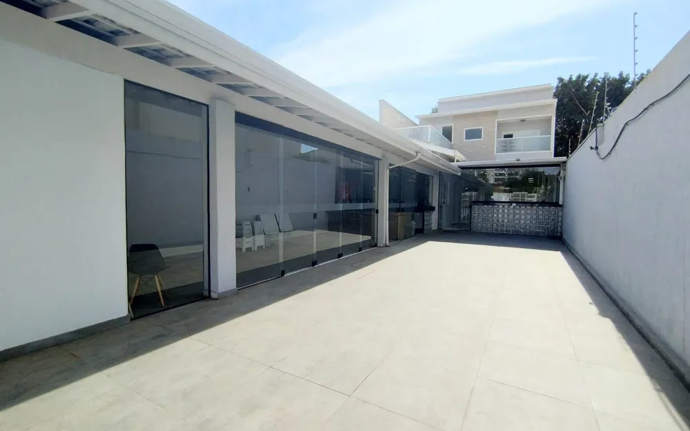 Casa, 3 quartos, 200 m² - Foto 1