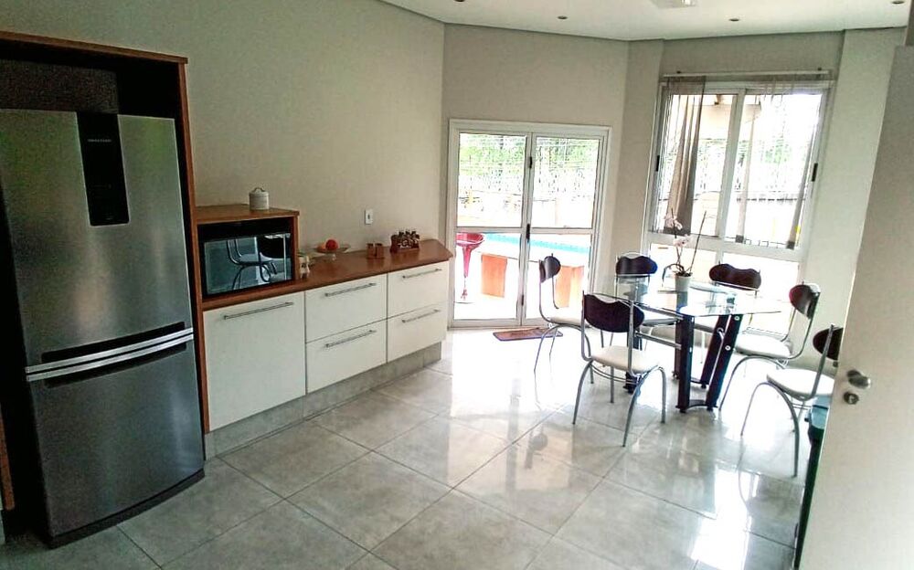 Casa de Condomínio à venda com 4 quartos, 600m² - Foto 3