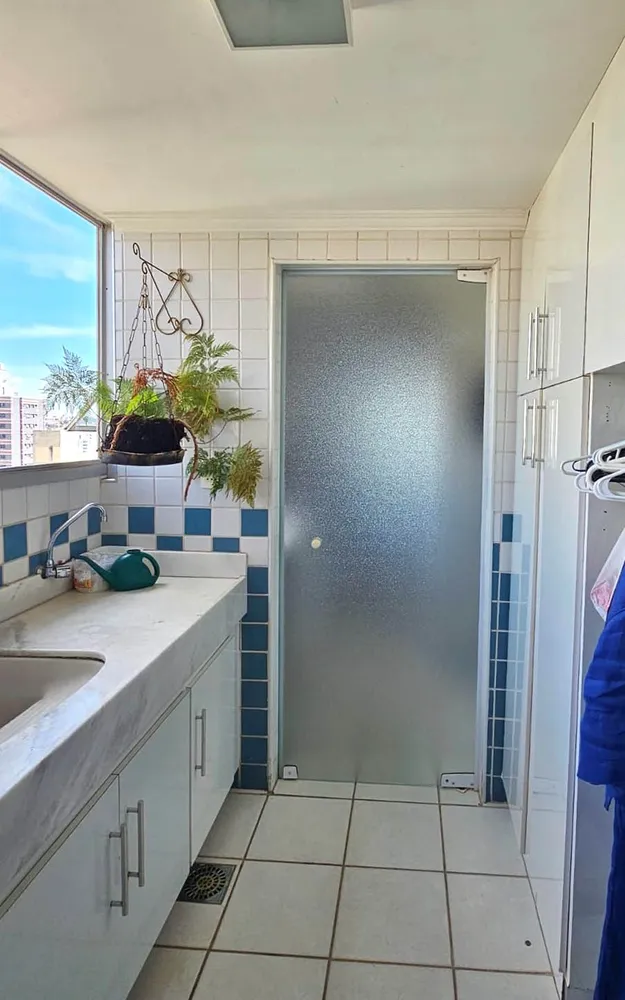 Apartamento, 3 quartos, 240 m² - Foto 1