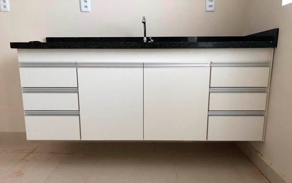 Casa à venda com 3 quartos, 241m² - Foto 8