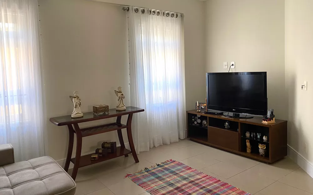 Casa, 3 quartos, 266 m² - Foto 2