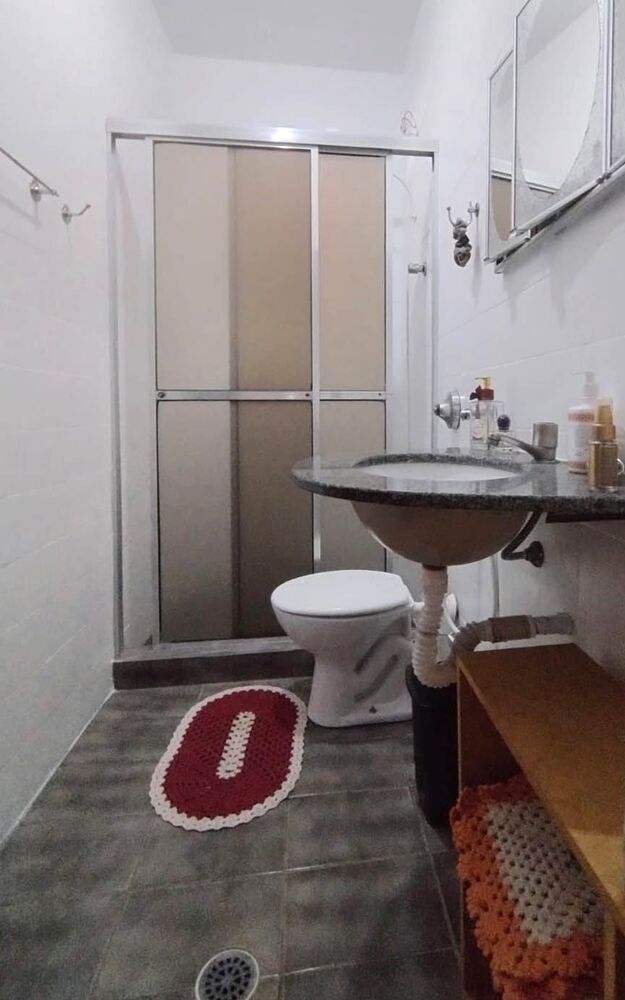Casa à venda com 3 quartos, 195m² - Foto 1