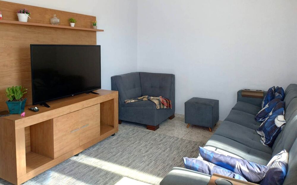 Casa à venda com 3 quartos, 195m² - Foto 2
