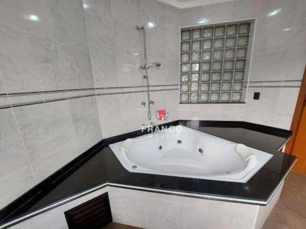 Casa, 4 quartos, 440 m² - Foto 2