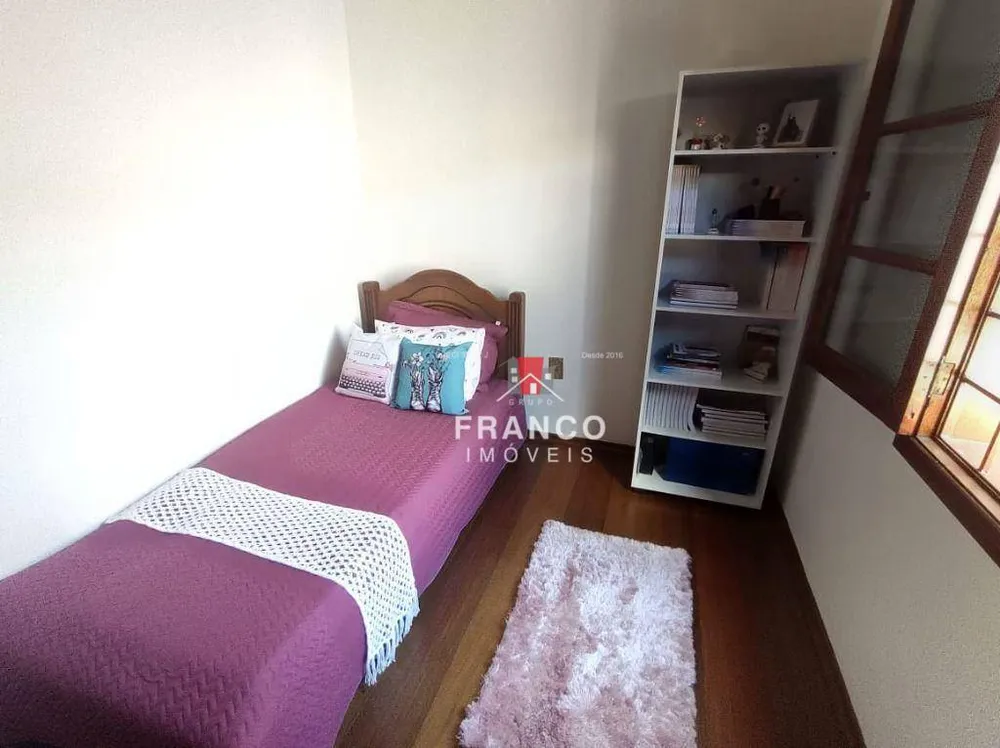 Casa, 3 quartos, 157 m² - Foto 2