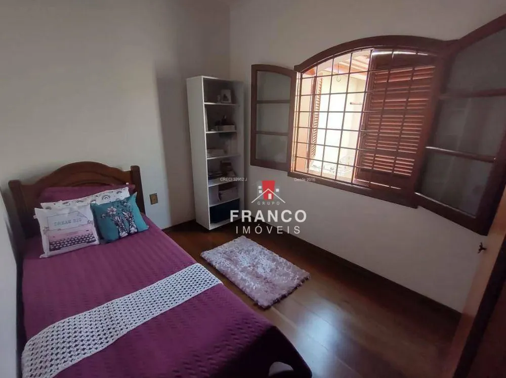 Casa, 3 quartos, 157 m² - Foto 4