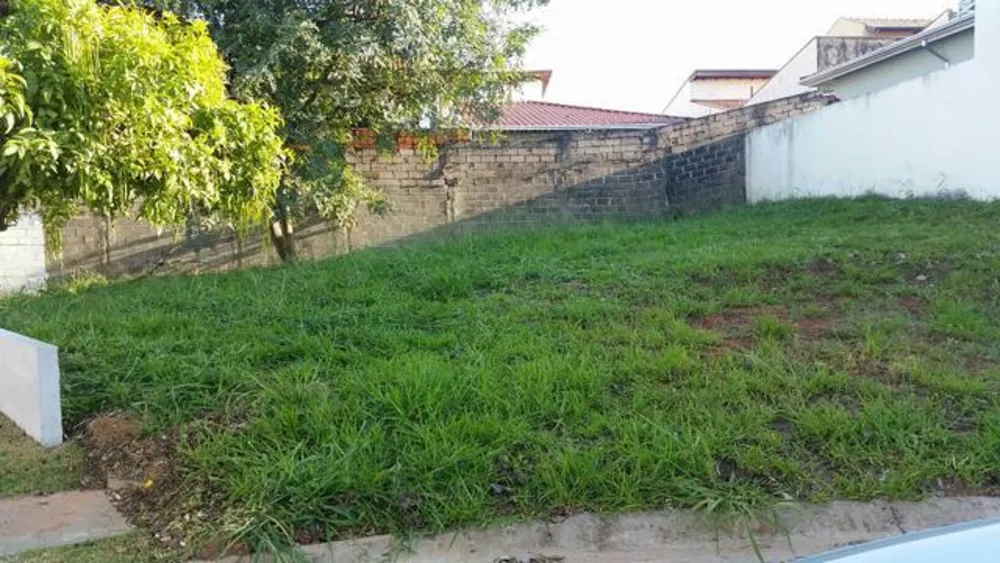 Loteamento e Condomínio, 305 m² - Foto 1