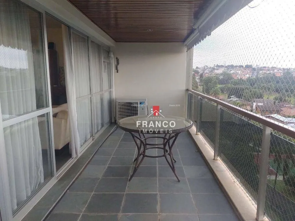 Apartamento, 3 quartos, 242 m² - Foto 3