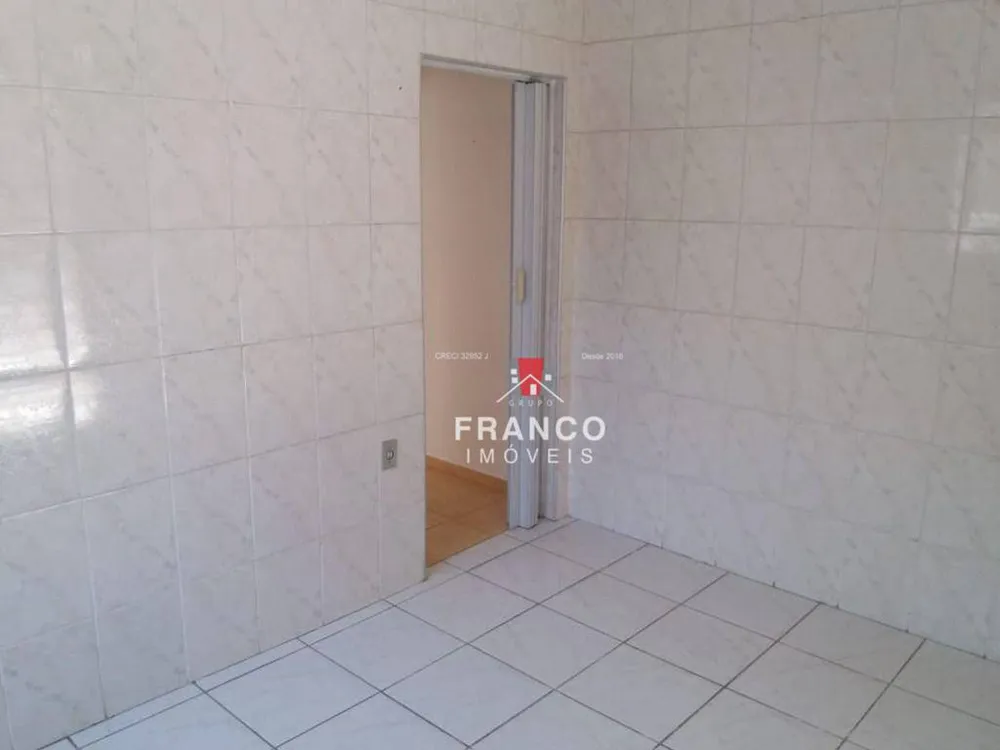 Casa, 4 quartos, 166 m² - Foto 3