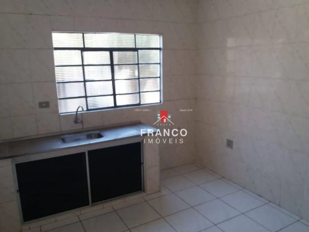 Casa, 4 quartos, 166 m² - Foto 2