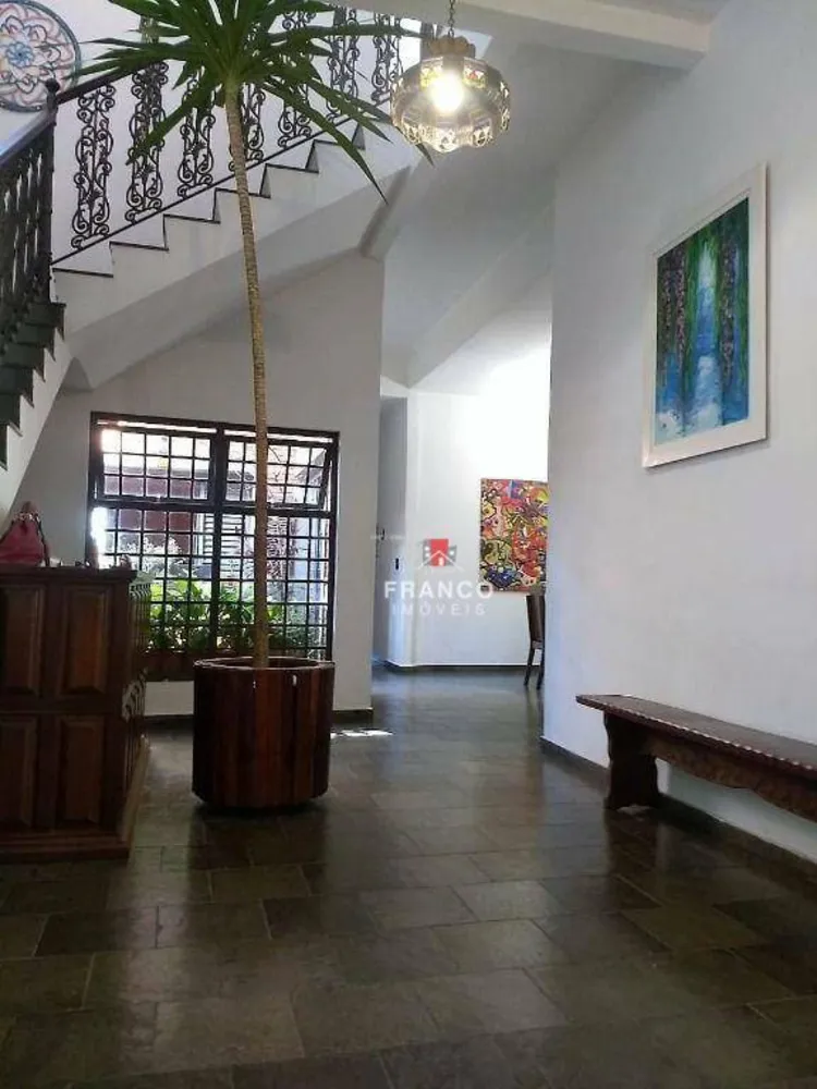 Casa, 5 quartos, 435 m² - Foto 4